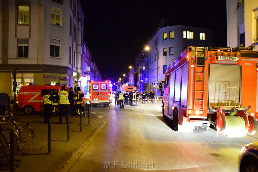 Einsatz BF Koeln Muelheim Formesstr Deutz Muelheimesrtr P084.JPG - Miklos Laubert